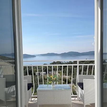 Lucija With Sea View ドゥブロブニク